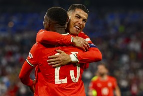 金年会官方入口-葡萄牙豪取四连胜，提前进入淘汰赛