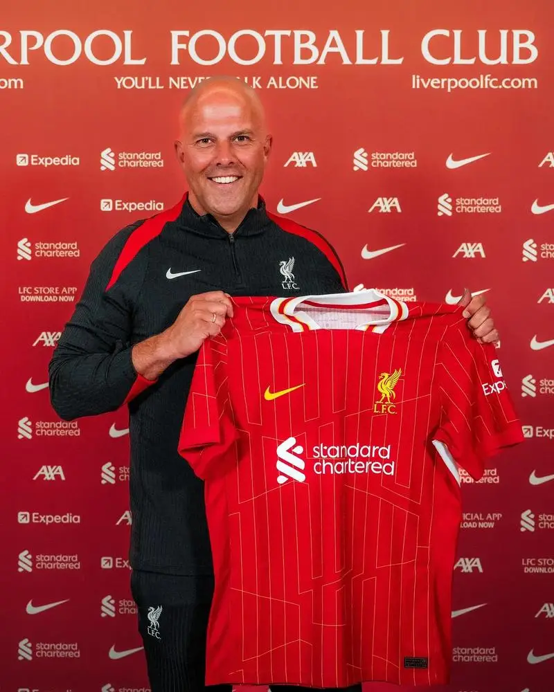 包含利物浦逆袭亚特兰大，英超劲旅稳居榜首的词条